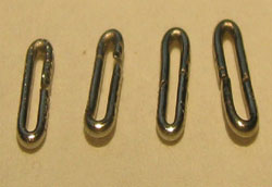 Technique of stainless steel wire micro-drainage device (SSWMDD) preparation: SSWMDD was made from surgical grade stainless steel wire by winding it once on a 2.5 mm wide and 0.5 mm thick metallic spatula. SSWMDD are sterilized by autoclaving.