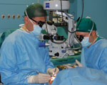 Marco Nardi, MD, performs a combined procedure, cataract surgery with implantation of the Ex-PRESS mini shunt.