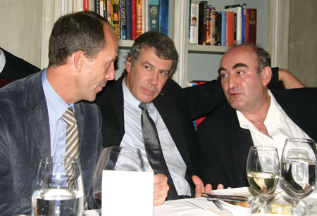 Gunzburg, MD, PhD, with Ferran Pelissé Uriquiza, MD, (left) and Jean Charles Le Huec, MD, PhD