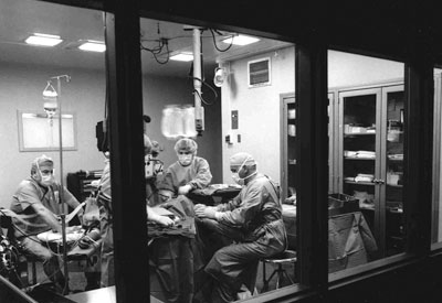 Lanny L. Johnson, MD, set up this specialized operating room with a glass wall for visitor viewing