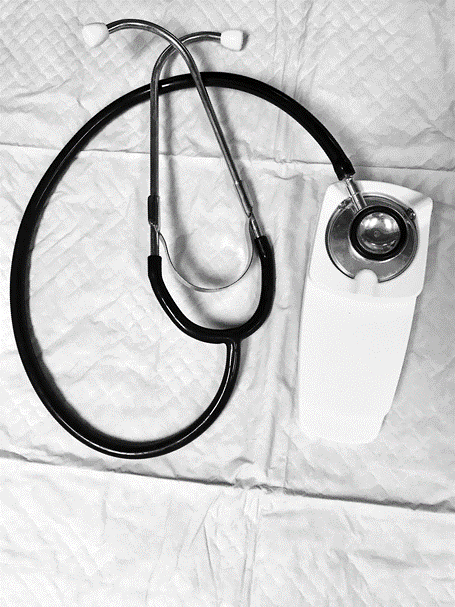 a photo of a stethoscope