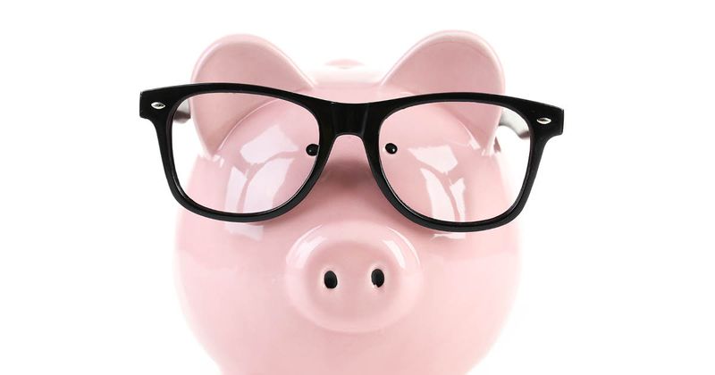 piggy bank with glasses