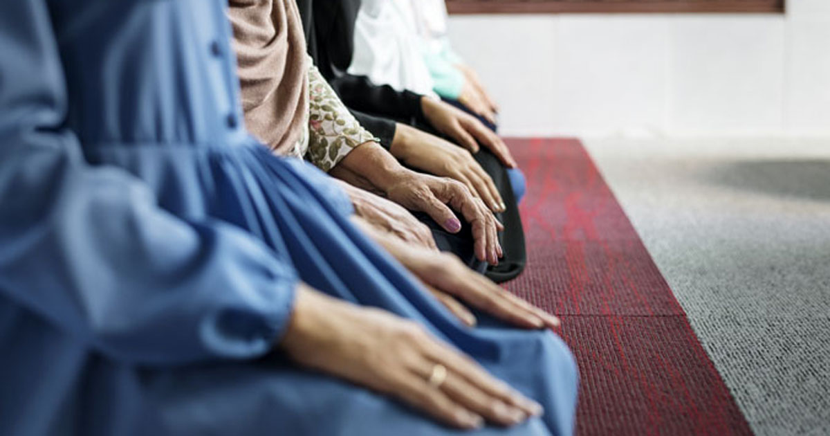 Women meditating