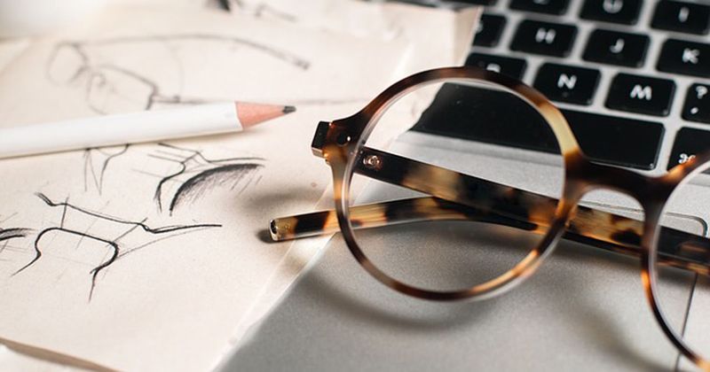 Glasses and computer